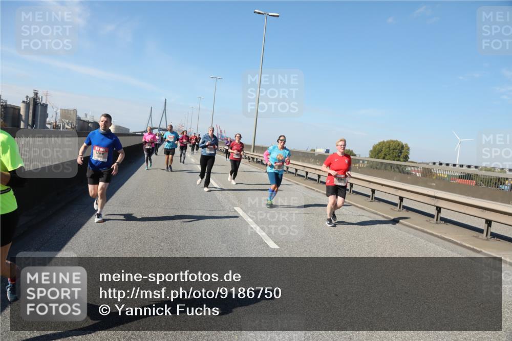 03.10.2025 - Köhlbrandbrückenlauf Yannick Fuchs http://msf.ph/oto/9186750 03.10.2025 12:05:55 Position 3  meine-sportfotos.de