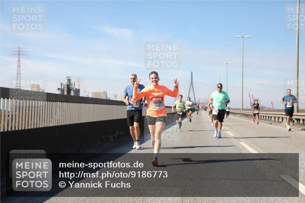03.10.2025 - Köhlbrandbrückenlauf Yannick Fuchs http://msf.ph/oto/9186773 03.10.2025 11:45:08 Position 3  meine-sportfotos.de