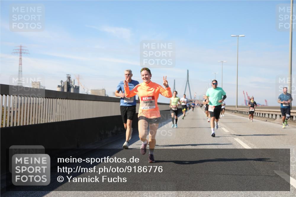 03.10.2025 - Köhlbrandbrückenlauf Yannick Fuchs http://msf.ph/oto/9186776 03.10.2025 11:45:09 Position 3 4095 meine-sportfotos.de