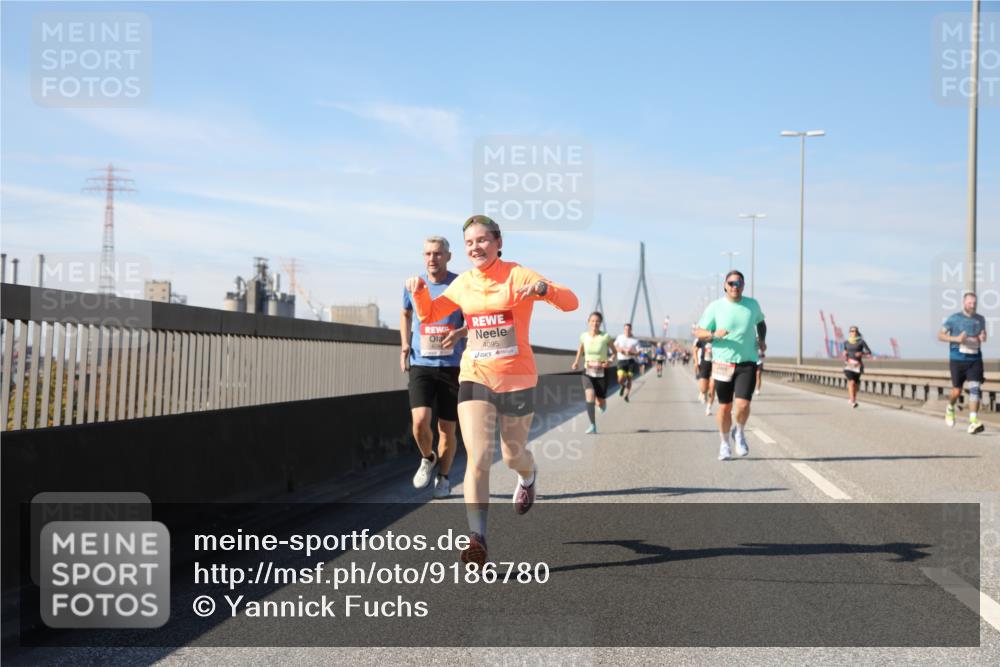 03.10.2025 - Köhlbrandbrückenlauf Yannick Fuchs http://msf.ph/oto/9186780 03.10.2025 11:45:09 Position 3 4095 meine-sportfotos.de