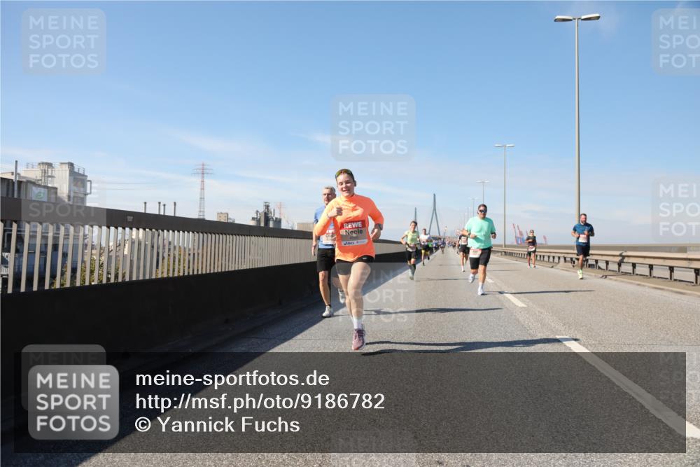 03.10.2025 - Köhlbrandbrückenlauf Yannick Fuchs http://msf.ph/oto/9186782 03.10.2025 11:45:09 Position 3  meine-sportfotos.de