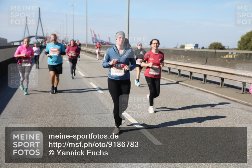 03.10.2025 - Köhlbrandbrückenlauf Yannick Fuchs http://msf.ph/oto/9186783 03.10.2025 12:05:57 Position 3 5344 meine-sportfotos.de