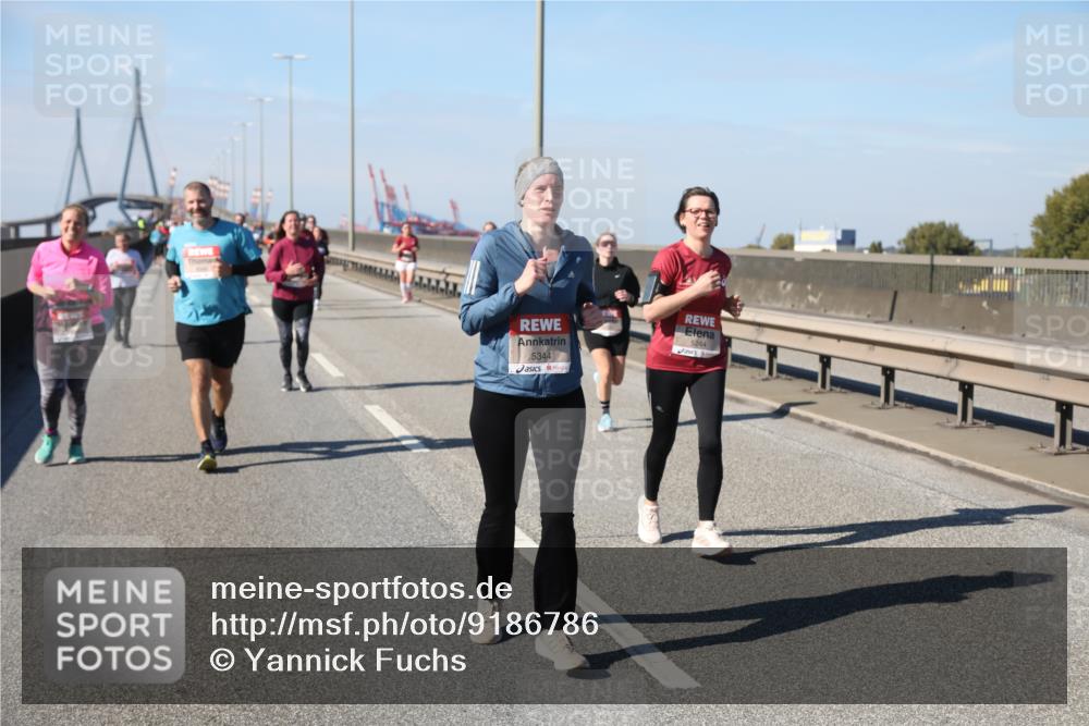 03.10.2025 - Köhlbrandbrückenlauf Yannick Fuchs http://msf.ph/oto/9186786 03.10.2025 12:05:57 Position 3 5244, 5344 meine-sportfotos.de