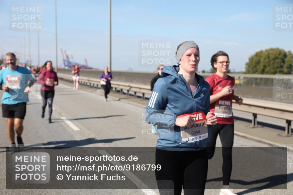 03.10.2025 - Köhlbrandbrückenlauf Yannick Fuchs http://msf.ph/oto/9186799 03.10.2025 12:05:58 Position 3 5344, 5244 meine-sportfotos.de