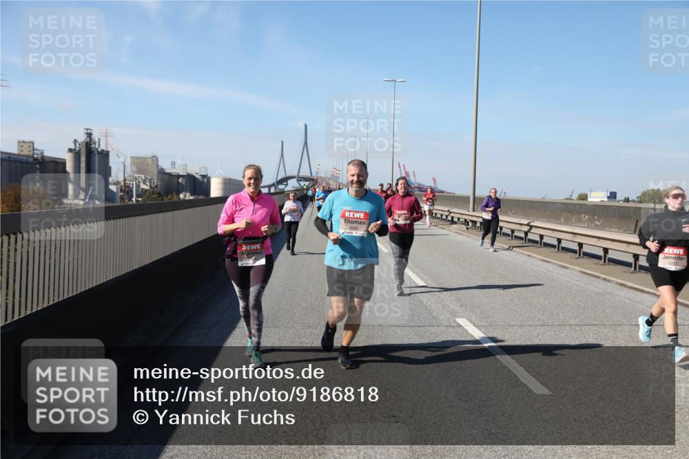 03.10.2025 - Köhlbrandbrückenlauf Yannick Fuchs http://msf.ph/oto/9186818 03.10.2025 12:05:59 Position 3 5215 meine-sportfotos.de