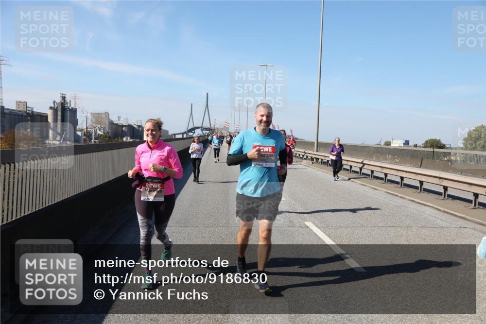 03.10.2025 - Köhlbrandbrückenlauf Yannick Fuchs http://msf.ph/oto/9186830 03.10.2025 12:06:00 Position 3 4960 meine-sportfotos.de