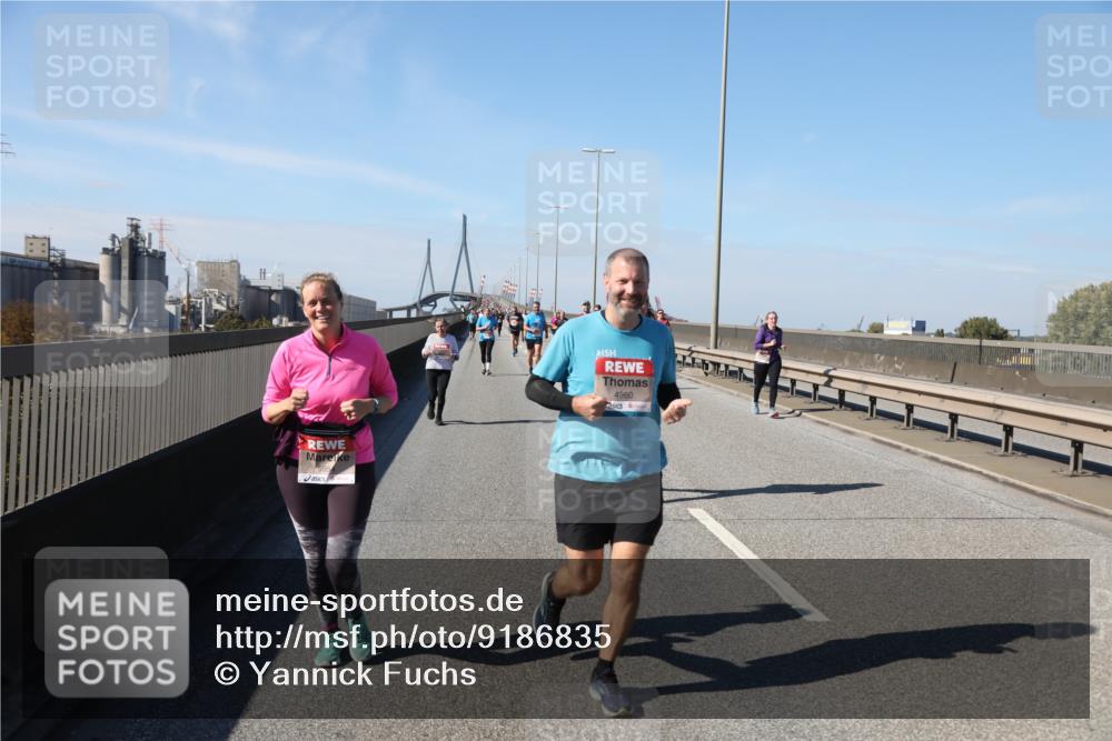 03.10.2025 - Köhlbrandbrückenlauf Yannick Fuchs http://msf.ph/oto/9186835 03.10.2025 12:06:00 Position 3 4960 meine-sportfotos.de