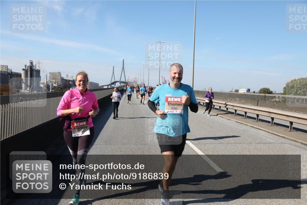 03.10.2025 - Köhlbrandbrückenlauf Yannick Fuchs http://msf.ph/oto/9186839 03.10.2025 12:06:00 Position 3 4960 meine-sportfotos.de