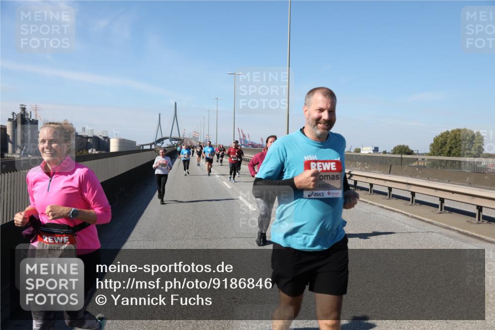 03.10.2025 - Köhlbrandbrückenlauf Yannick Fuchs http://msf.ph/oto/9186846 03.10.2025 12:06:01 Position 3 595, 4960 meine-sportfotos.de