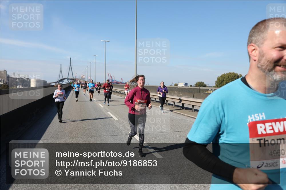 03.10.2025 - Köhlbrandbrückenlauf Yannick Fuchs http://msf.ph/oto/9186853 03.10.2025 12:06:01 Position 3 4960 meine-sportfotos.de