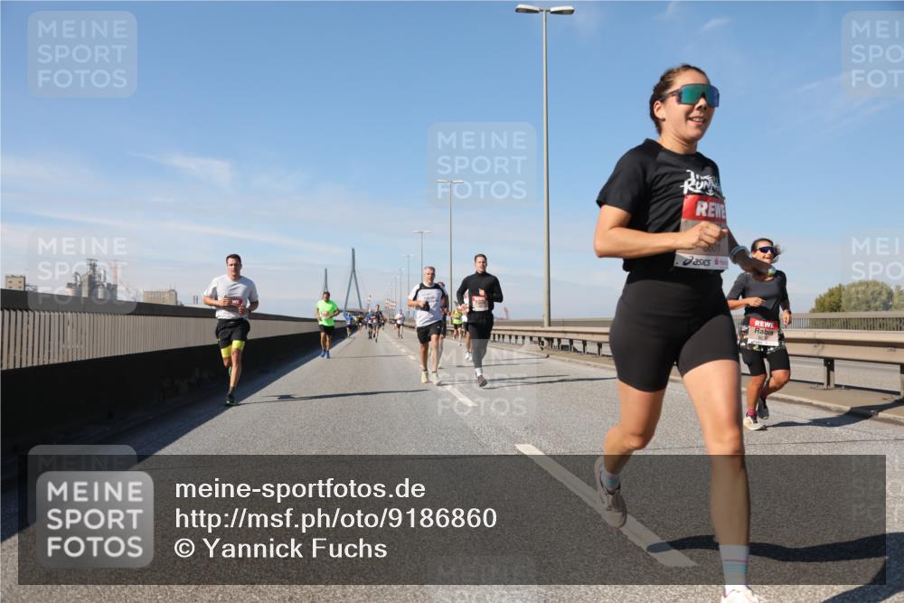 03.10.2025 - Köhlbrandbrückenlauf Yannick Fuchs http://msf.ph/oto/9186860 03.10.2025 11:45:14 Position 3 601 meine-sportfotos.de