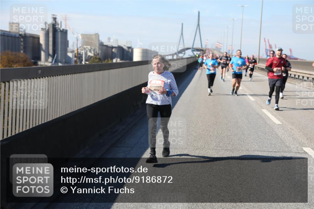 03.10.2025 - Köhlbrandbrückenlauf Yannick Fuchs http://msf.ph/oto/9186872 03.10.2025 12:06:03 Position 3 4923 meine-sportfotos.de