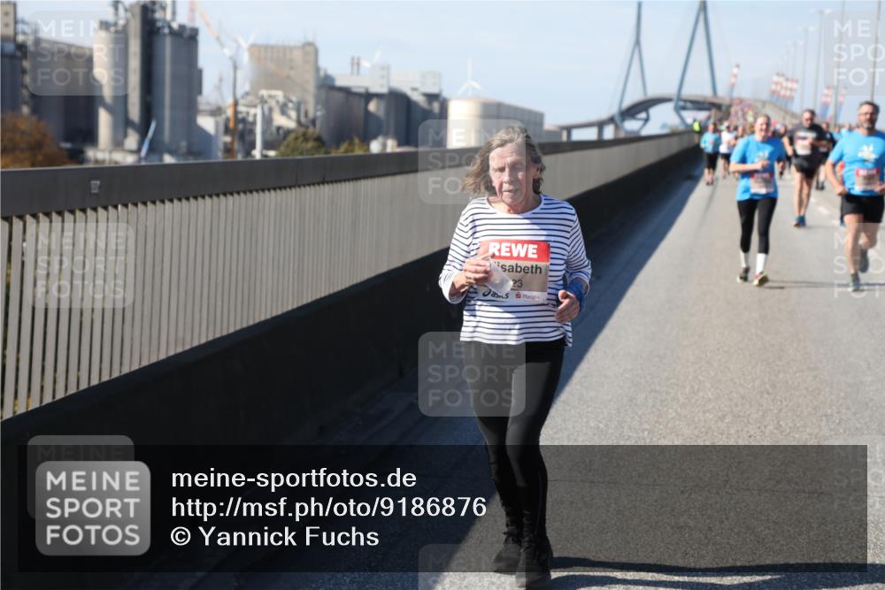 03.10.2025 - Köhlbrandbrückenlauf Yannick Fuchs http://msf.ph/oto/9186876 03.10.2025 12:06:03 Position 3 23 meine-sportfotos.de