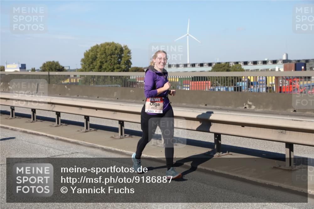 03.10.2025 - Köhlbrandbrückenlauf Yannick Fuchs http://msf.ph/oto/9186887 03.10.2025 12:06:05 Position 3 4937 meine-sportfotos.de