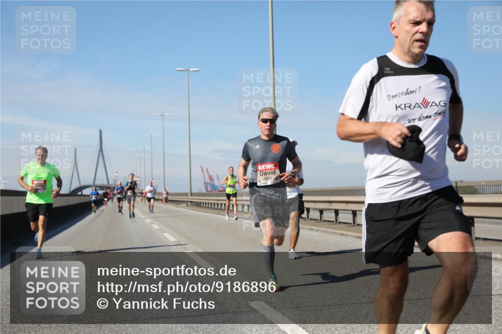 03.10.2025 - Köhlbrandbrückenlauf Yannick Fuchs http://msf.ph/oto/9186896 03.10.2025 11:45:17 Position 3 5664 meine-sportfotos.de