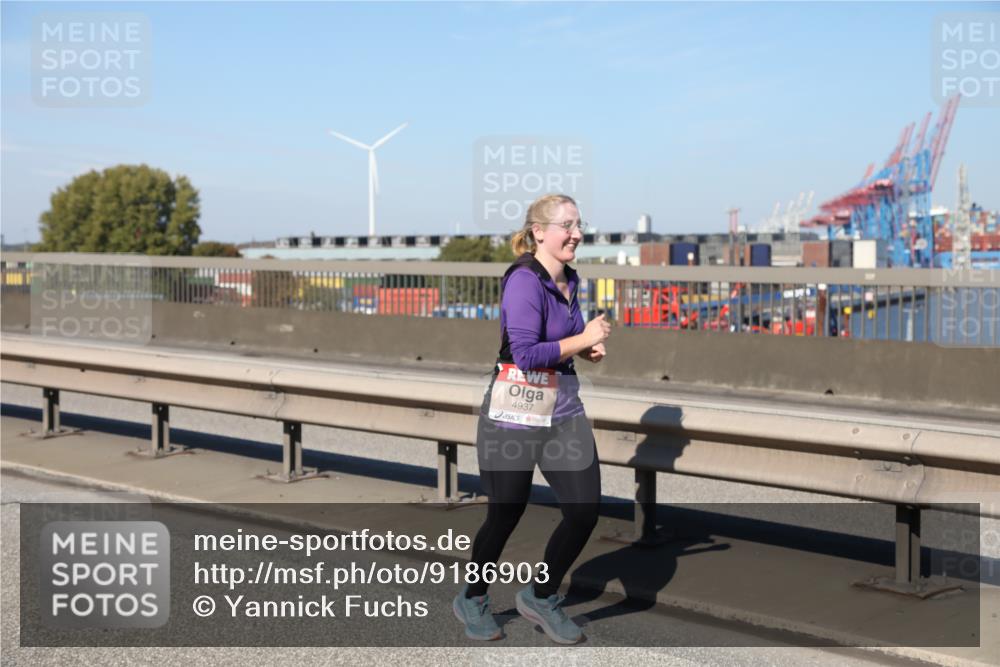 03.10.2025 - Köhlbrandbrückenlauf Yannick Fuchs http://msf.ph/oto/9186903 03.10.2025 12:06:05 Position 3 4937 meine-sportfotos.de