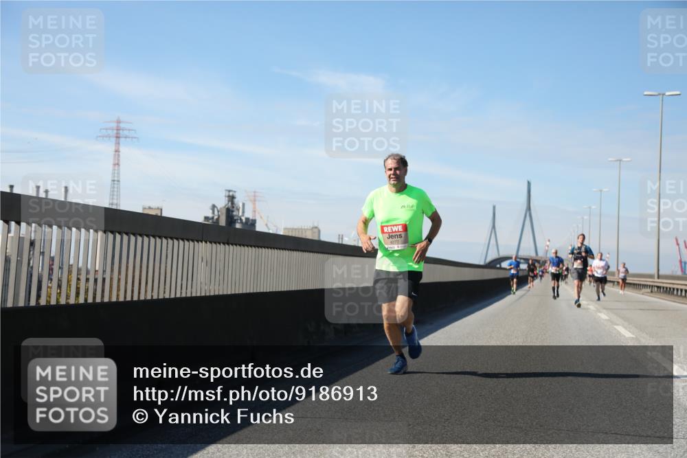 03.10.2025 - Köhlbrandbrückenlauf Yannick Fuchs http://msf.ph/oto/9186913 03.10.2025 11:45:18 Position 3 4277 meine-sportfotos.de