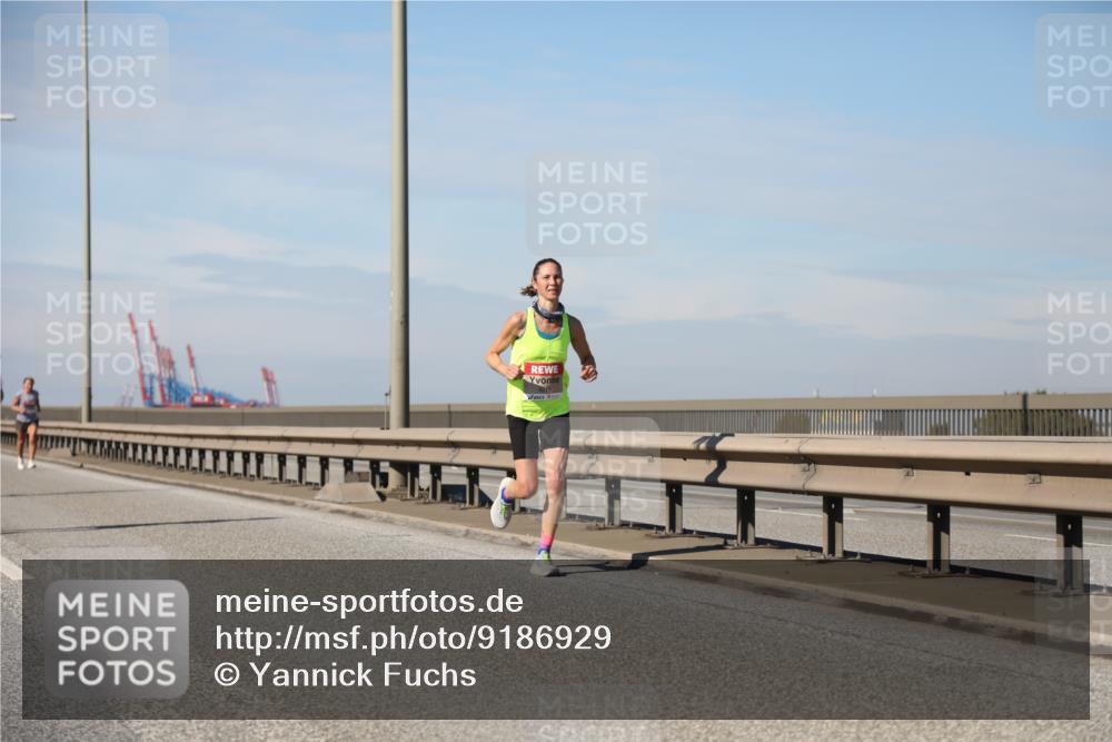 03.10.2025 - Köhlbrandbrückenlauf Yannick Fuchs http://msf.ph/oto/9186929 03.10.2025 11:45:20 Position 3  meine-sportfotos.de