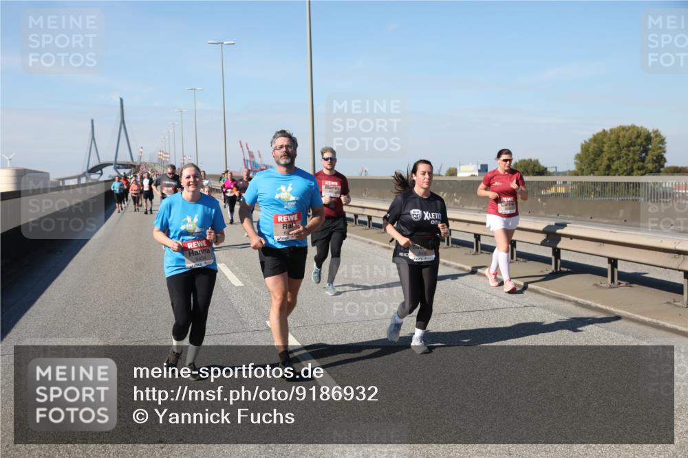 03.10.2025 - Köhlbrandbrückenlauf Yannick Fuchs http://msf.ph/oto/9186932 03.10.2025 12:06:08 Position 3 6453 meine-sportfotos.de