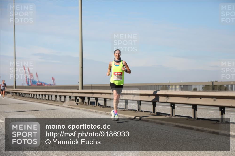 03.10.2025 - Köhlbrandbrückenlauf Yannick Fuchs http://msf.ph/oto/9186933 03.10.2025 11:45:20 Position 3 4219 meine-sportfotos.de