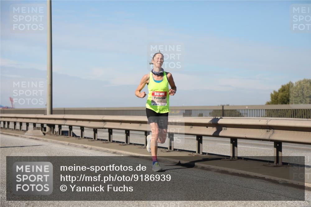 03.10.2025 - Köhlbrandbrückenlauf Yannick Fuchs http://msf.ph/oto/9186939 03.10.2025 11:45:21 Position 3 4219 meine-sportfotos.de
