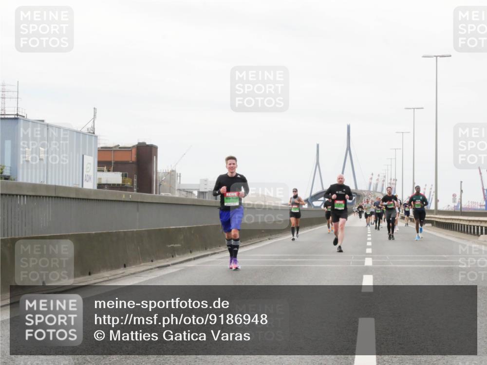 03.10.2025 - Köhlbrandbrückenlauf Matties Gatica Varas http://msf.ph/oto/9186948 03.10.2025 15:48:18 Position 3  meine-sportfotos.de