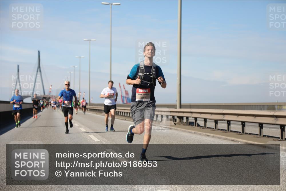 03.10.2025 - Köhlbrandbrückenlauf Yannick Fuchs http://msf.ph/oto/9186953 03.10.2025 11:45:23 Position 3 4763 meine-sportfotos.de