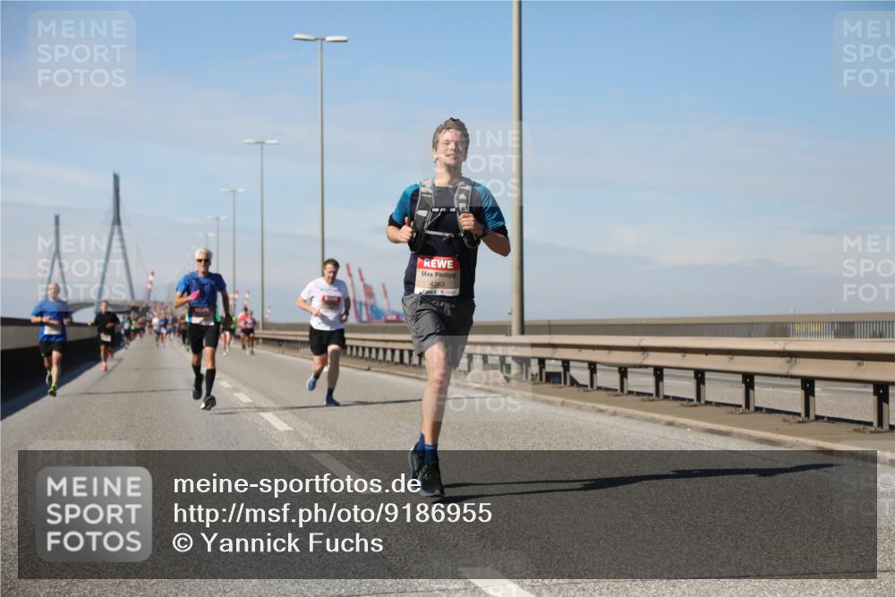 03.10.2025 - Köhlbrandbrückenlauf Yannick Fuchs http://msf.ph/oto/9186955 03.10.2025 11:45:23 Position 3 4763 meine-sportfotos.de