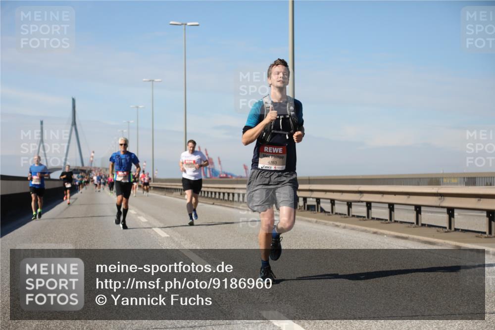 03.10.2025 - Köhlbrandbrückenlauf Yannick Fuchs http://msf.ph/oto/9186960 03.10.2025 11:45:23 Position 3 4763 meine-sportfotos.de