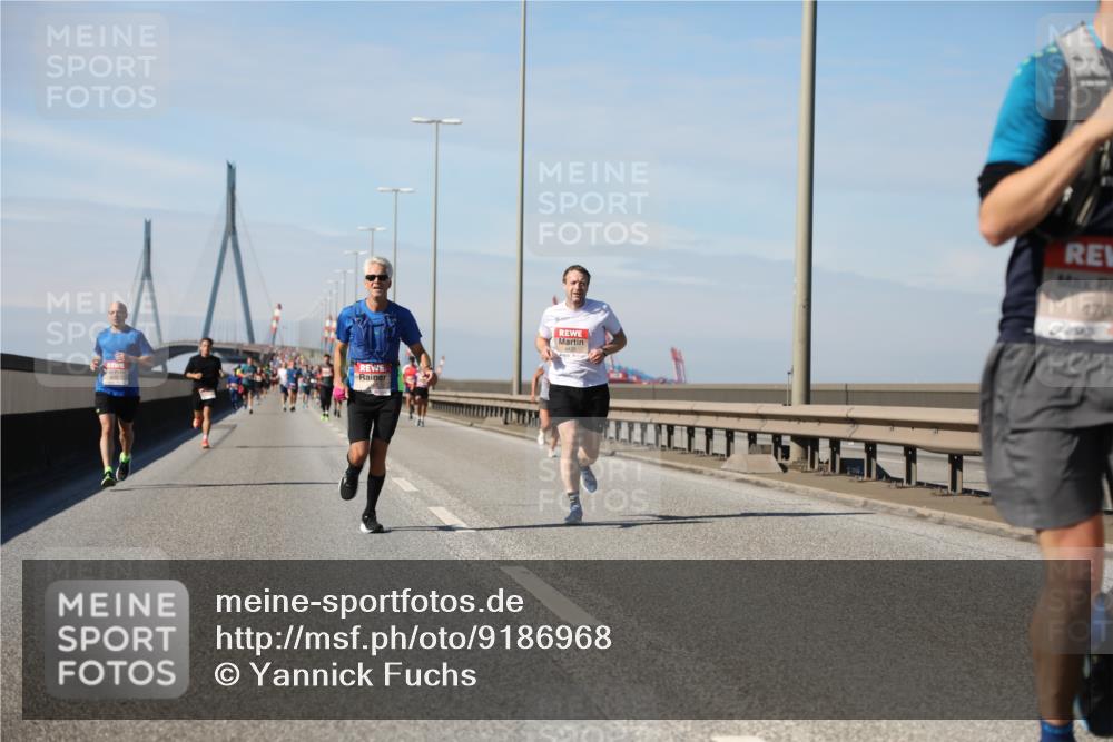 03.10.2025 - Köhlbrandbrückenlauf Yannick Fuchs http://msf.ph/oto/9186968 03.10.2025 11:45:24 Position 3 476 meine-sportfotos.de