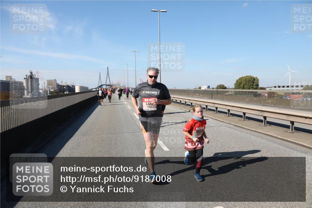 03.10.2025 - Köhlbrandbrückenlauf Yannick Fuchs http://msf.ph/oto/9187008 03.10.2025 12:06:13 Position 3 5755 meine-sportfotos.de