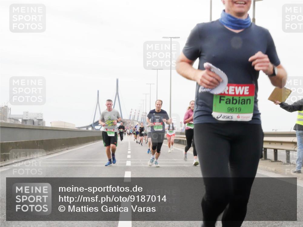 03.10.2025 - Köhlbrandbrückenlauf Matties Gatica Varas http://msf.ph/oto/9187014 03.10.2025 15:48:32 Position 3 9619 meine-sportfotos.de