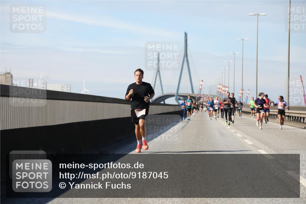 03.10.2025 - Köhlbrandbrückenlauf Yannick Fuchs http://msf.ph/oto/9187045 03.10.2025 11:45:29 Position 3  meine-sportfotos.de