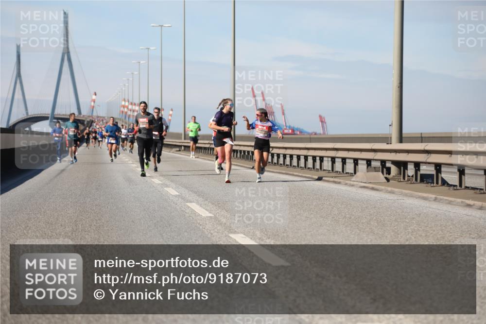 03.10.2025 - Köhlbrandbrückenlauf Yannick Fuchs http://msf.ph/oto/9187073 03.10.2025 11:45:33 Position 3  meine-sportfotos.de