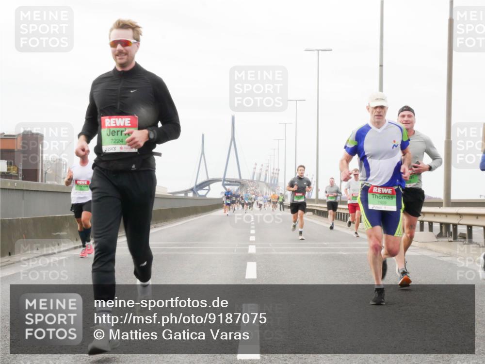 03.10.2025 - Köhlbrandbrückenlauf Matties Gatica Varas http://msf.ph/oto/9187075 03.10.2025 15:48:47 Position 3 7224, 7409 meine-sportfotos.de
