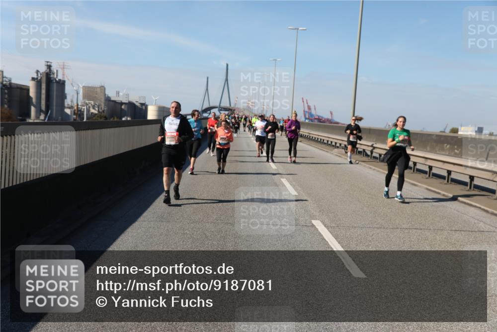 03.10.2025 - Köhlbrandbrückenlauf Yannick Fuchs http://msf.ph/oto/9187081 03.10.2025 12:06:17 Position 3  meine-sportfotos.de