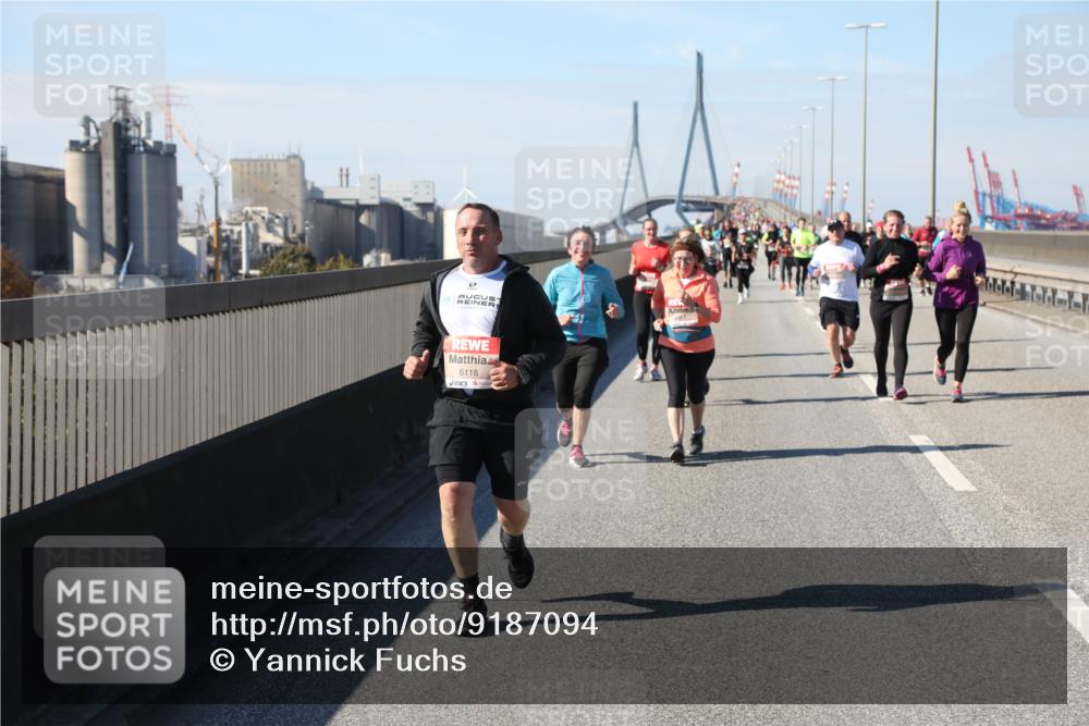 03.10.2025 - Köhlbrandbrückenlauf Yannick Fuchs http://msf.ph/oto/9187094 03.10.2025 12:06:18 Position 3 6118 meine-sportfotos.de