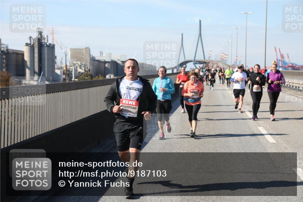 03.10.2025 - Köhlbrandbrückenlauf Yannick Fuchs http://msf.ph/oto/9187103 03.10.2025 12:06:18 Position 3 6118 meine-sportfotos.de
