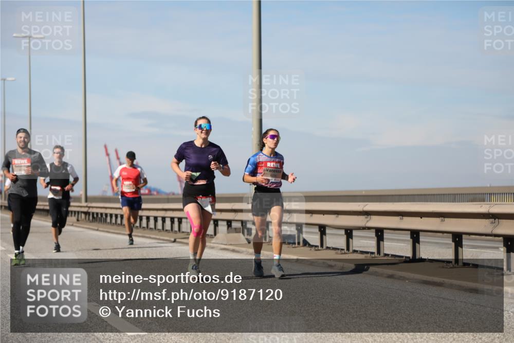 03.10.2025 - Köhlbrandbrückenlauf Yannick Fuchs http://msf.ph/oto/9187120 03.10.2025 11:45:36 Position 3  meine-sportfotos.de