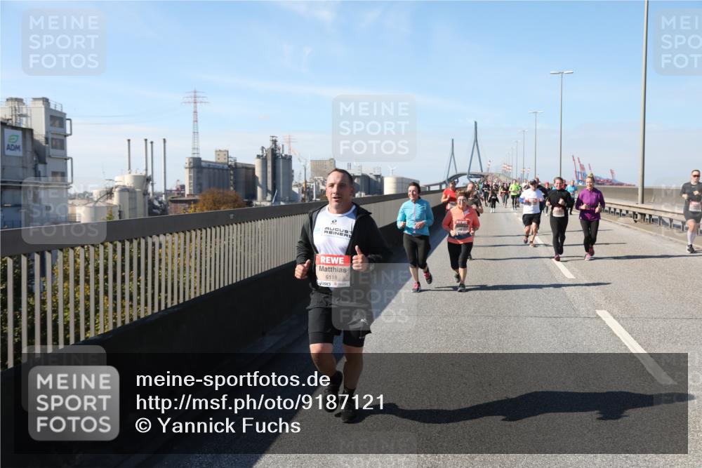 03.10.2025 - Köhlbrandbrückenlauf Yannick Fuchs http://msf.ph/oto/9187121 03.10.2025 12:06:19 Position 3 6118 meine-sportfotos.de