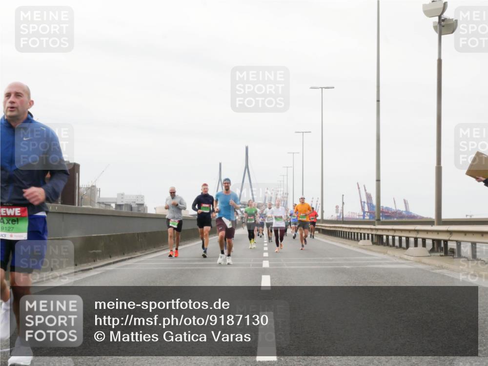 03.10.2025 - Köhlbrandbrückenlauf Matties Gatica Varas http://msf.ph/oto/9187130 03.10.2025 15:49:05 Position 3 9127 meine-sportfotos.de