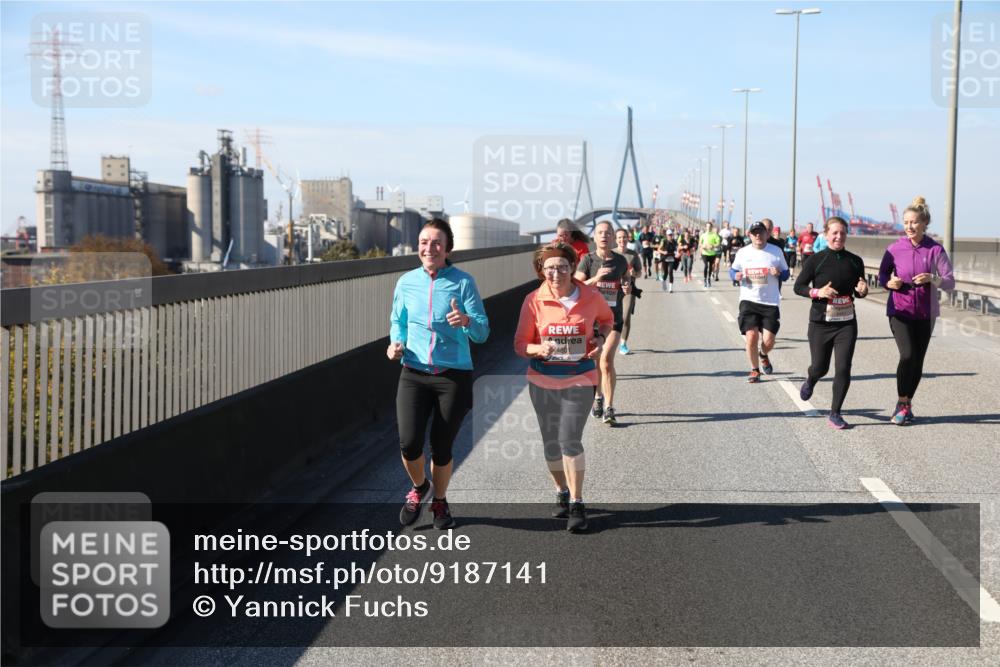 03.10.2025 - Köhlbrandbrückenlauf Yannick Fuchs http://msf.ph/oto/9187141 03.10.2025 12:06:20 Position 3 480 meine-sportfotos.de