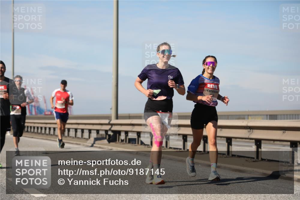 03.10.2025 - Köhlbrandbrückenlauf Yannick Fuchs http://msf.ph/oto/9187145 03.10.2025 11:45:37 Position 3  meine-sportfotos.de