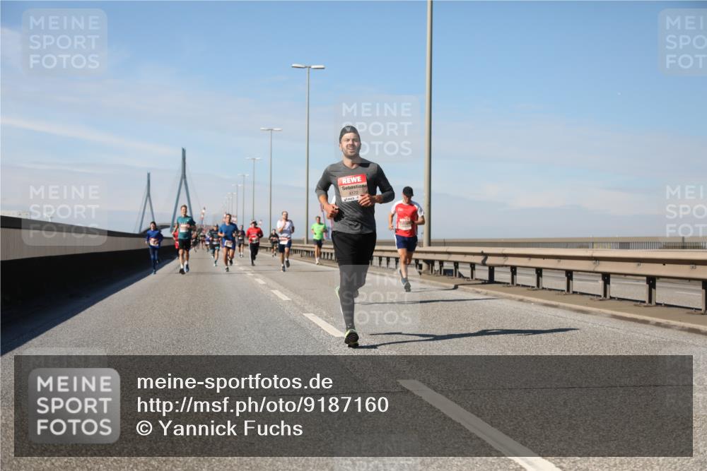 03.10.2025 - Köhlbrandbrückenlauf Yannick Fuchs http://msf.ph/oto/9187160 03.10.2025 11:45:39 Position 3 4172 meine-sportfotos.de