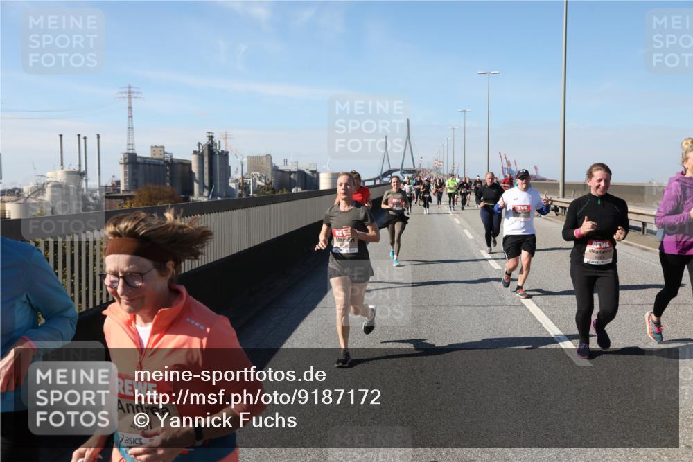 03.10.2025 - Köhlbrandbrückenlauf Yannick Fuchs http://msf.ph/oto/9187172 03.10.2025 12:06:22 Position 3 4801 meine-sportfotos.de
