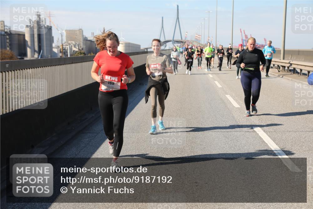 03.10.2025 - Köhlbrandbrückenlauf Yannick Fuchs http://msf.ph/oto/9187192 03.10.2025 12:06:24 Position 3 6513 meine-sportfotos.de