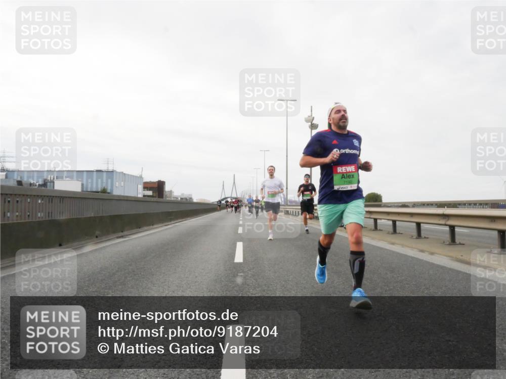03.10.2025 - Köhlbrandbrückenlauf Matties Gatica Varas http://msf.ph/oto/9187204 03.10.2025 15:49:23 Position 3 7192 meine-sportfotos.de