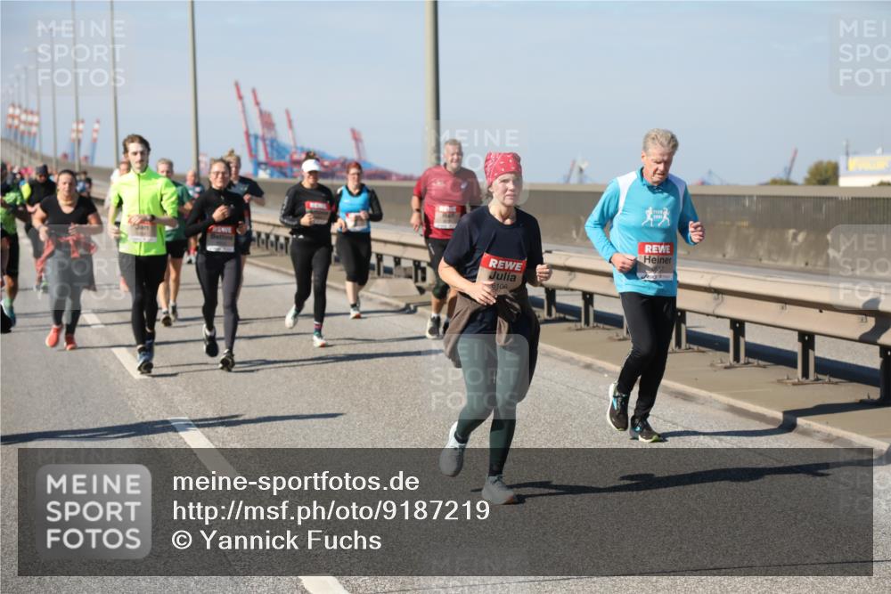 03.10.2025 - Köhlbrandbrückenlauf Yannick Fuchs http://msf.ph/oto/9187219 03.10.2025 12:06:28 Position 3 6106 meine-sportfotos.de