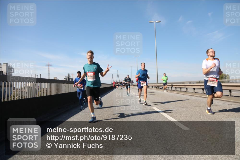 03.10.2025 - Köhlbrandbrückenlauf Yannick Fuchs http://msf.ph/oto/9187235 03.10.2025 11:45:46 Position 3 9095 meine-sportfotos.de