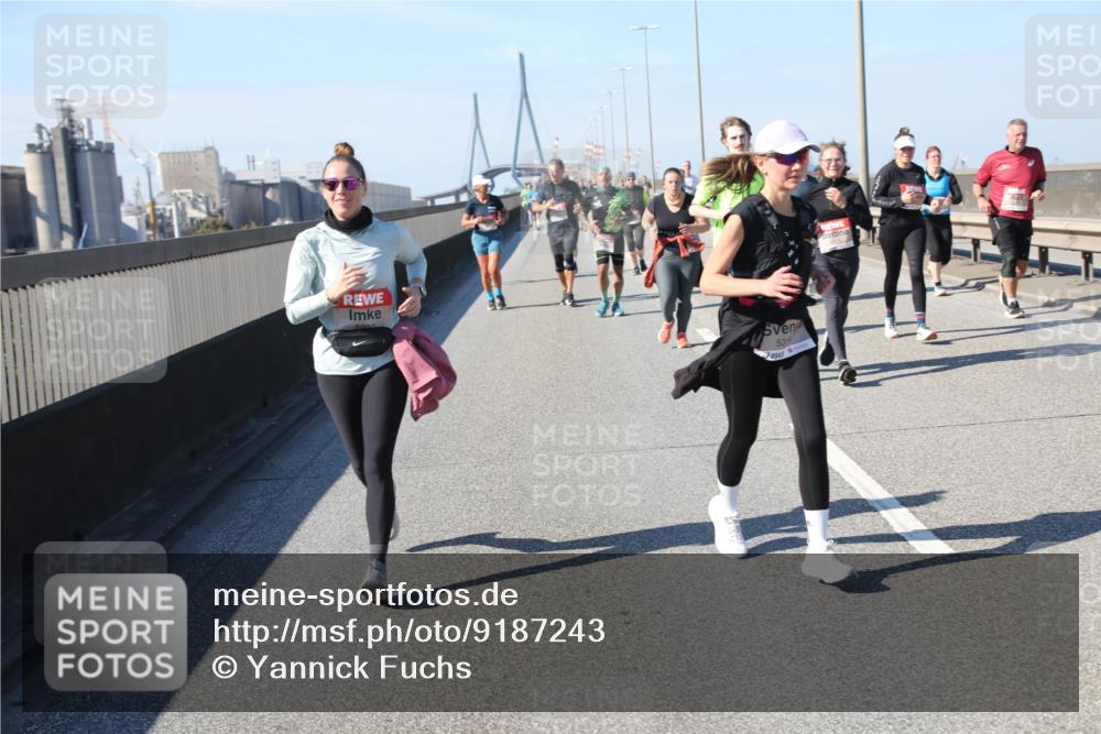 03.10.2025 - Köhlbrandbrückenlauf Yannick Fuchs http://msf.ph/oto/9187243 03.10.2025 12:06:31 Position 3 534 meine-sportfotos.de